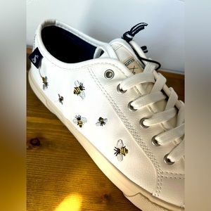 Joules NWT Bee Gym Shoes 8